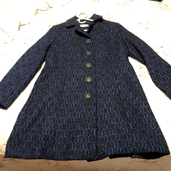 Women’s cool weather coat - Picture 2 of 11